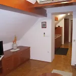 Guest house Sobe Ravbar 3*