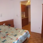 Penzion Sobe Ravbar
