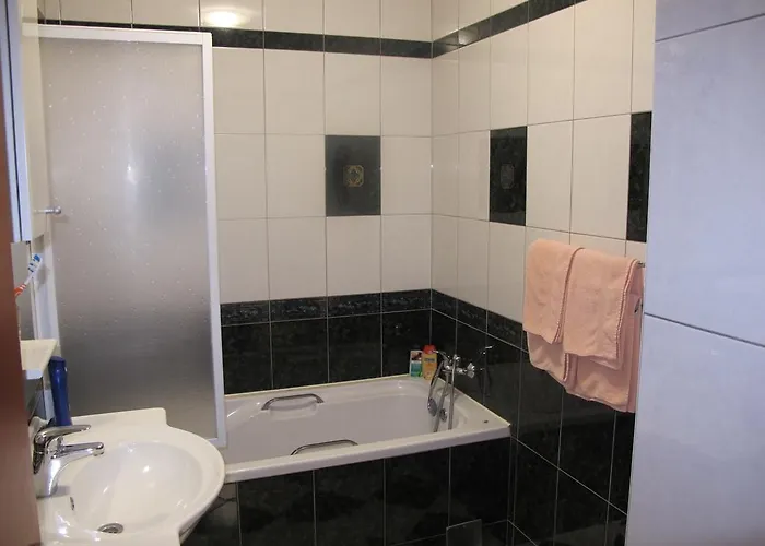 Sobe Ravbar 3* Novo Mesto