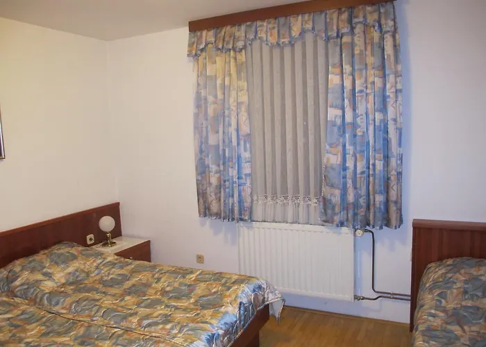 Pensjonat Sobe Ravbar Novo Mesto