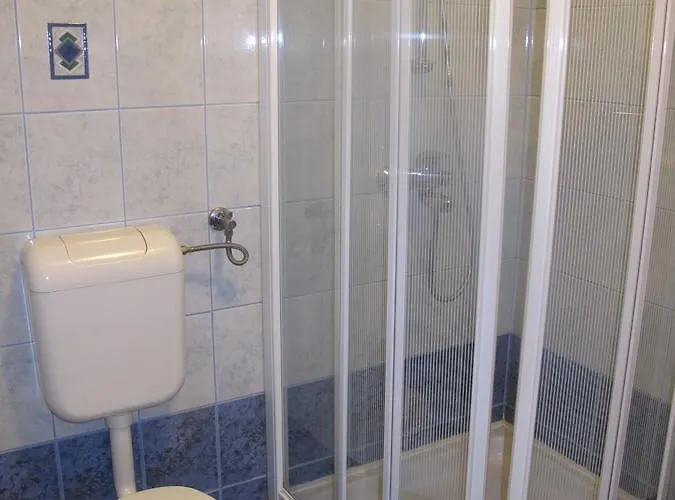 Pensjonat Sobe Ravbar 3*