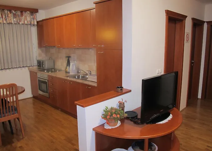 Pensjonat Sobe Ravbar 3*